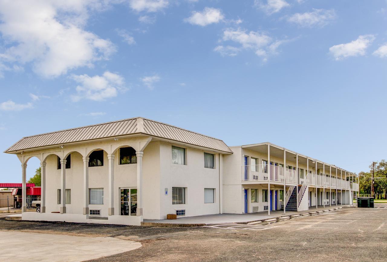 Motel 6 Waco - Lacy Lakeview Bellmead Bagian luar foto