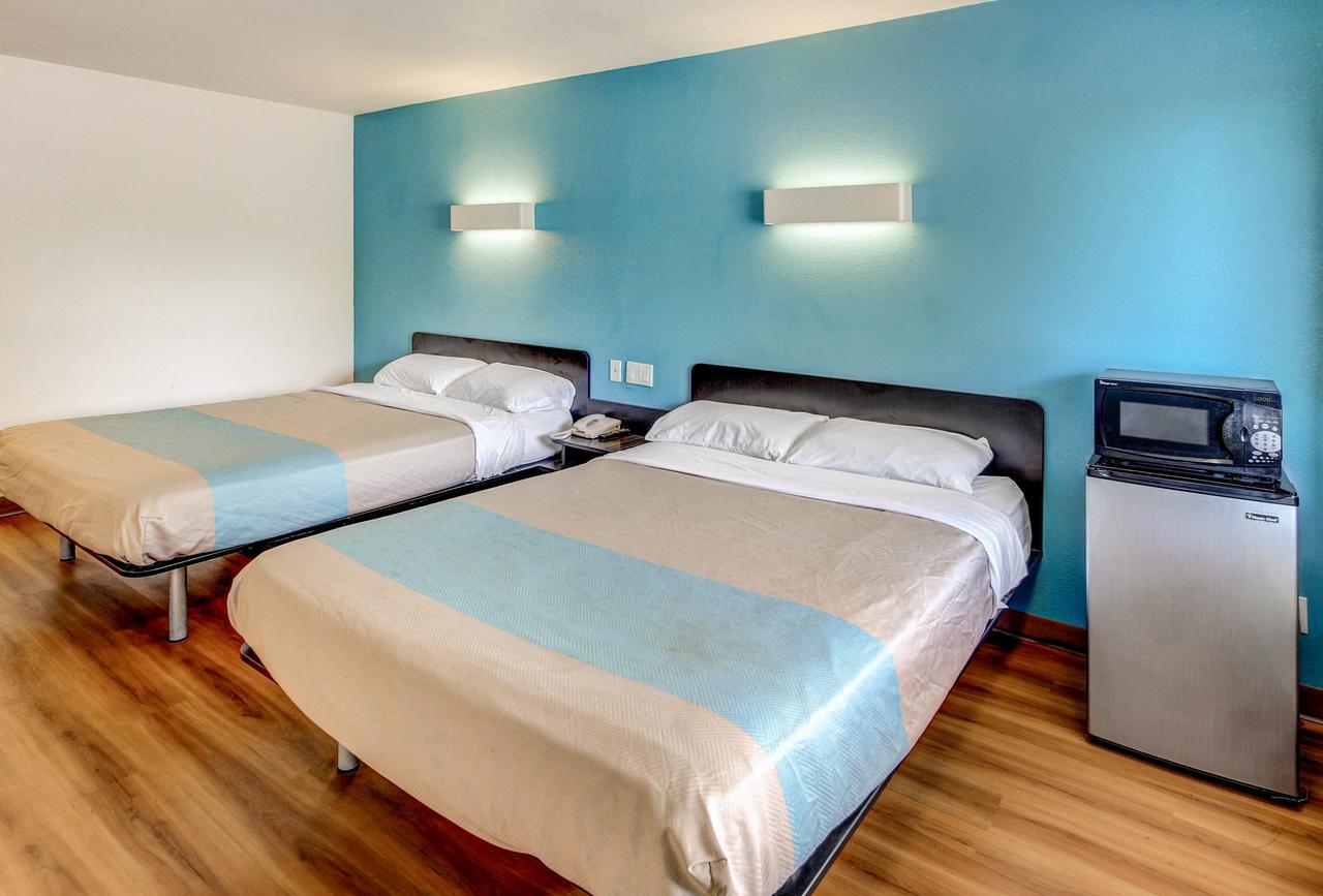 Motel 6 Waco - Lacy Lakeview Bellmead Bagian luar foto