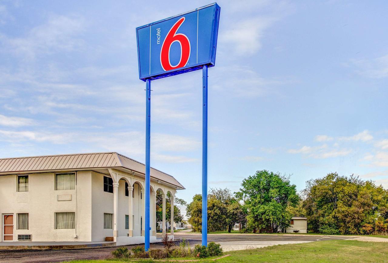Motel 6 Waco - Lacy Lakeview Bellmead Bagian luar foto